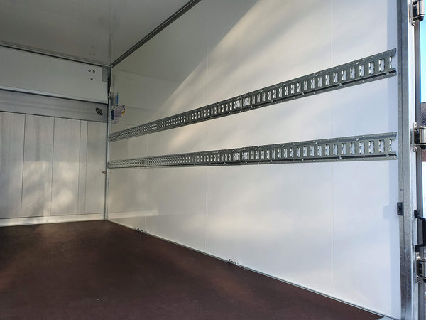 Durchladeanhänger mit Ladebordwand, 3.500kg, 4,2x2,1x2,3m